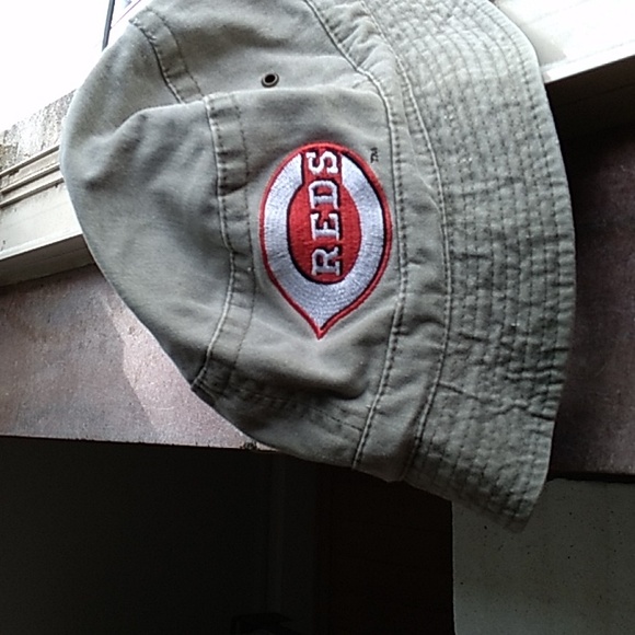 Hat REDS - Picture 3 of 6